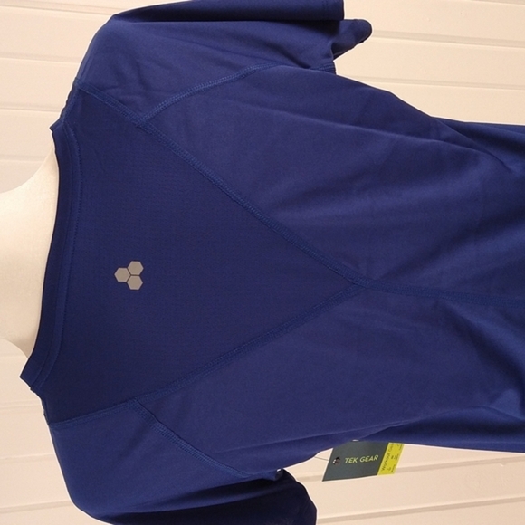 Tek Gear workout gear shirt size S tall - Picture 3 of 3